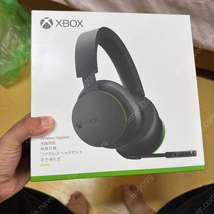xbox 무선 헤드셋 미개봉 판매합니다.