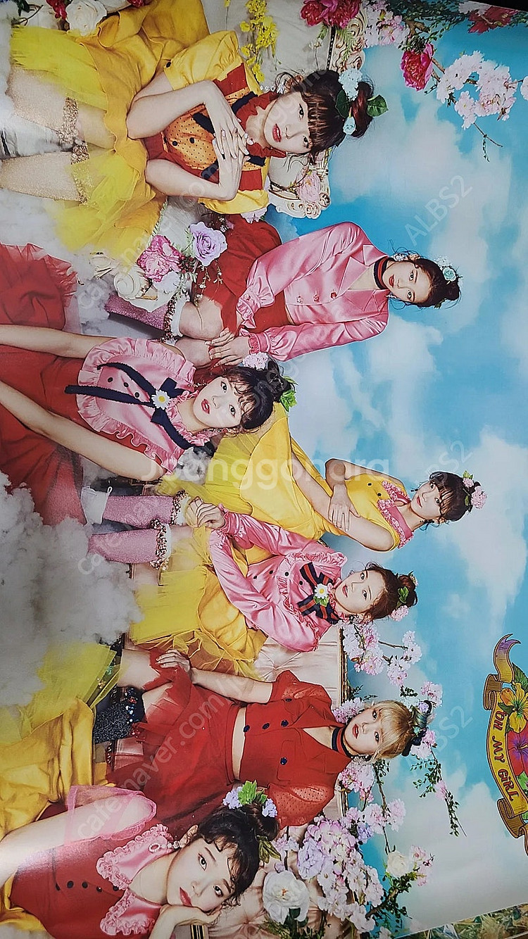 오마이걸 앨범 포스터 일괄 판매합니다--2