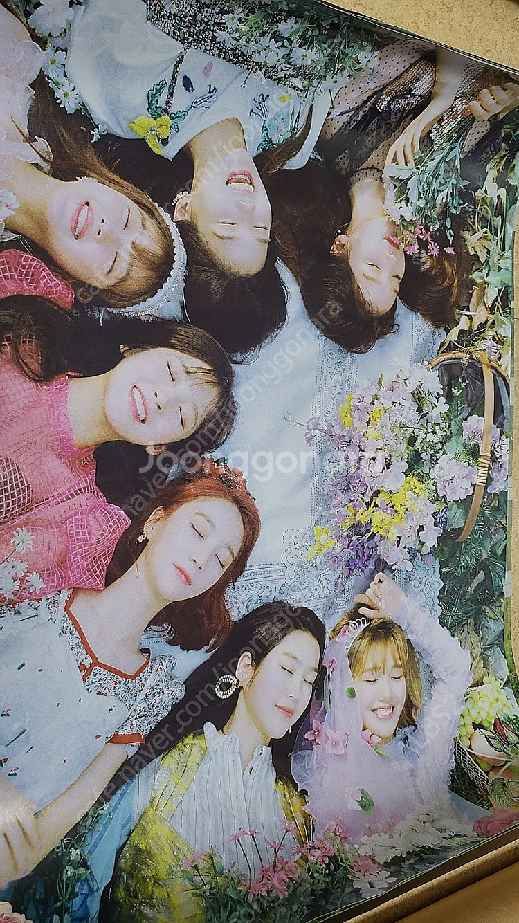 오마이걸 앨범 포스터 일괄 판매합니다--6