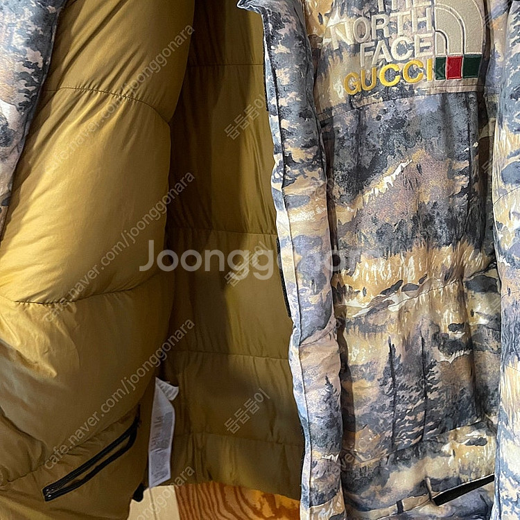 구찌 노스페이스 2021 f/w 대장급 패딩 판매 합니...--4