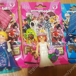 플레이모빌3 미피9미스터리피규어 여왕웨딩신부러시아경찰