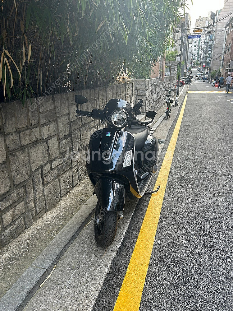 베스파 gts 300 19년식 희귀매물 (아크라포빅 구...--1