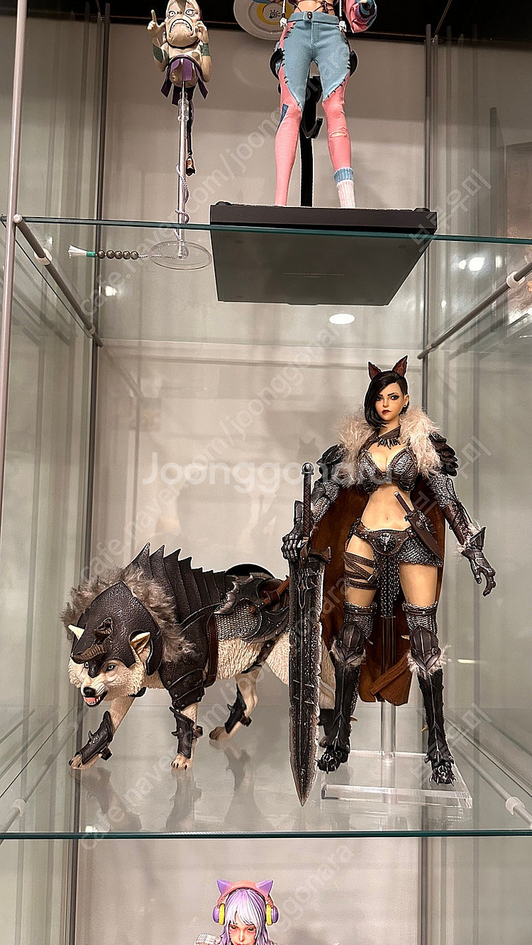 물품추가..여러가지 팝니다,할인중...루시퍼 늑대,i8...--0