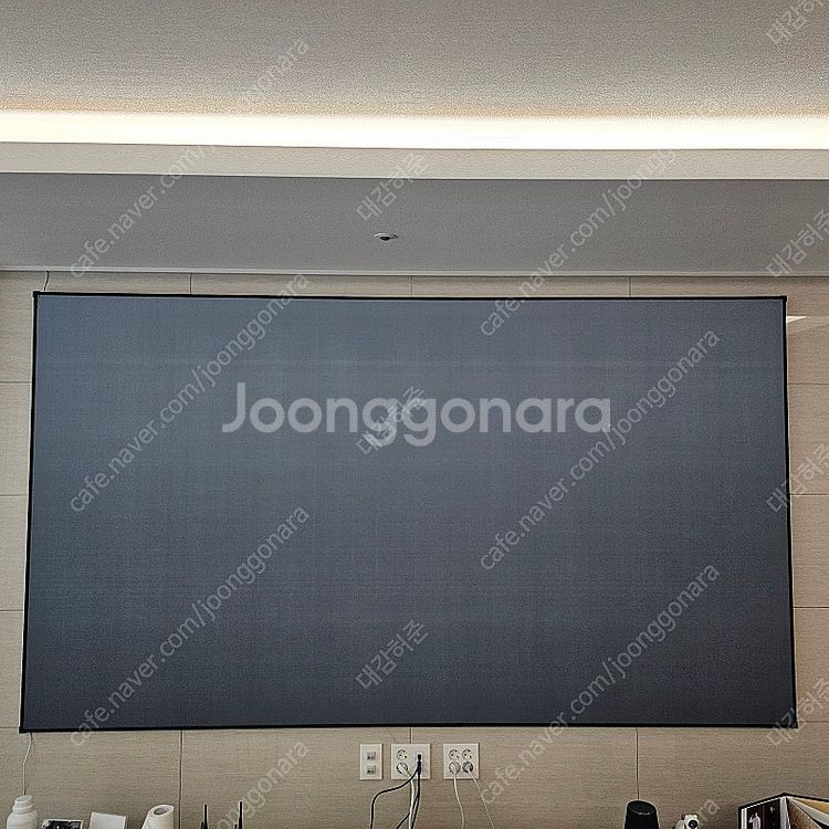 LG전자 HU85LA + 120인치 스크린--2