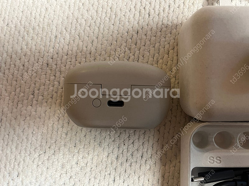 소니 wf-1000xm5 팝니다.--1
