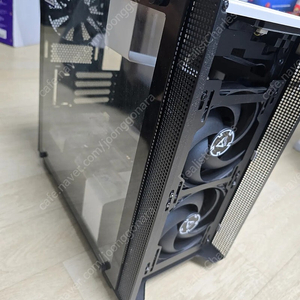 NZXT h400i 판매합니다