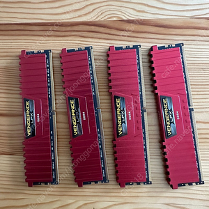 커세어 벤지언스 DDR4 LPX 램 메모리 28800 64기가 (16GB X 4) CL18 팝니다. (택배비포함)