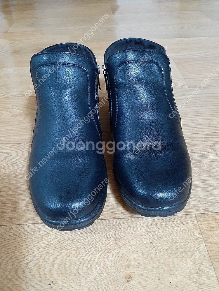 신발 사이즈245 필요하신 분들은 편하게 보세요 100...--0