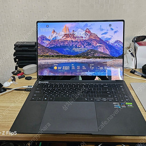 삼성노트북 울트라 갤럭시북3 NT960FXH-X92AG / I9 32G RTX4070 1T / 오늘만 175만원에 팝니다!!!!!!!!!!!!!!