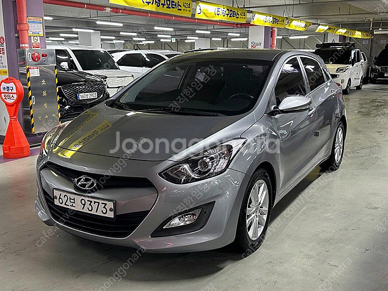 현대 뉴 i30 16 VGT PYL 저렴하게 판매합니다...--0