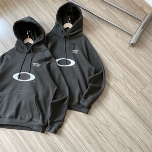 좌쓰 Oakley x PNS Off Race Hoodie Black Olive 오클리 x PNS 오프 레이스 후드티 블랙 올리브