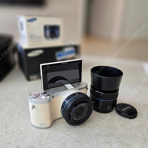 삼성 미러리스 카메라 nx300m , 16mm 45mm 판매합니다