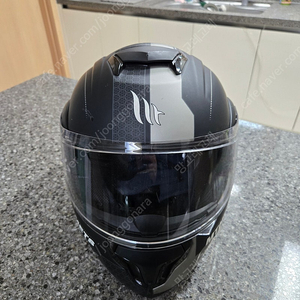 MT HELMETS 레이스라인 무광 블랙 / 그레이 오토바이 헬맷 중고 판매팝니다