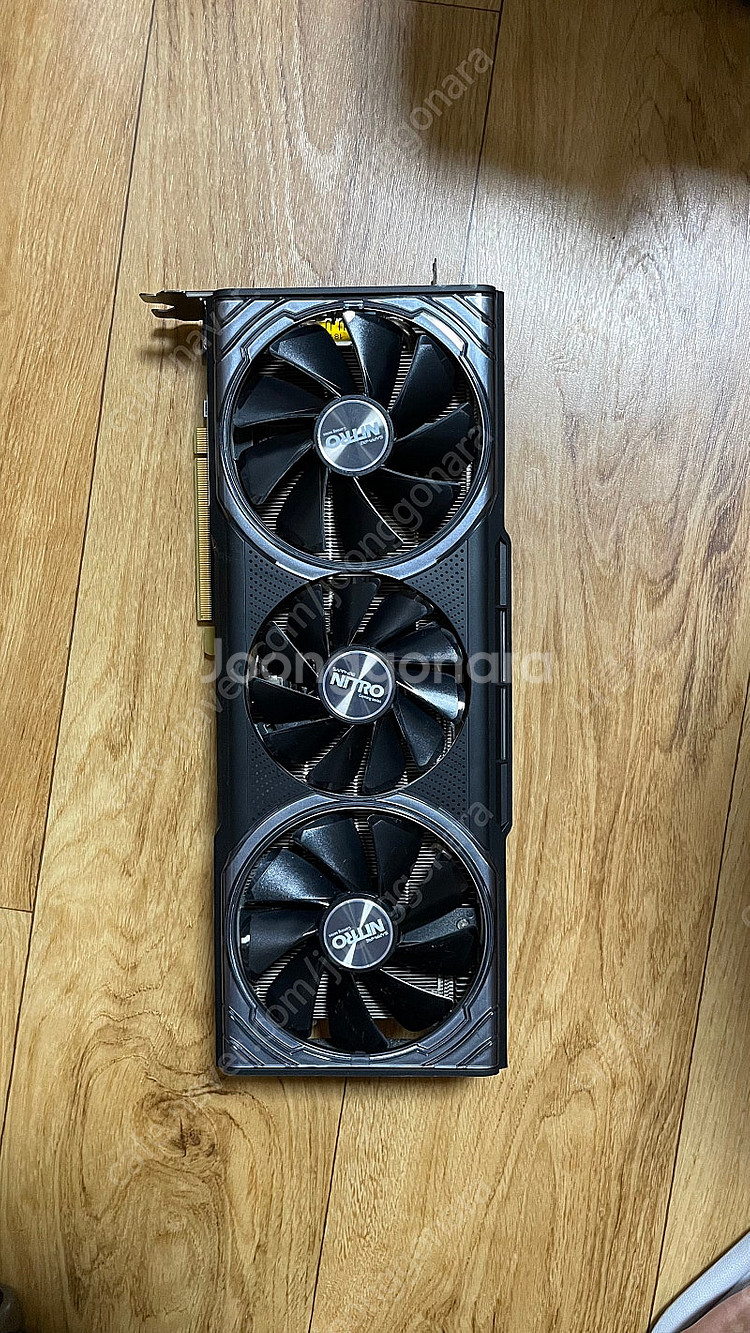 사파이어 nitro vega64 베가64 팝니다--1
