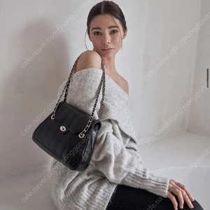 카디널레드 아울로백