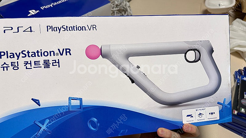 PS 4 Pro 1TB + VR 세트(무선충전거치대) ...--6