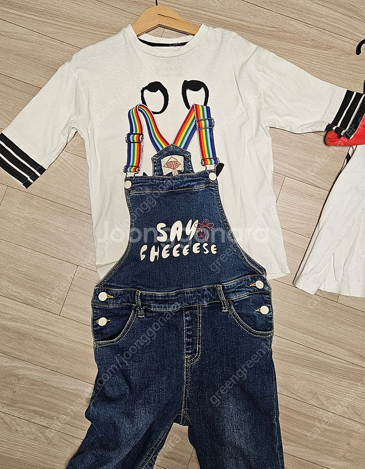 아이스비스킷 멜빵 청바지 오버롤 및 자라 티셔츠--3