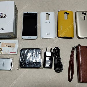 [개인]LG G2 휴대폰 S급 박스셋(+케이스 3개, 액정필름 4장, 여분 백커버)