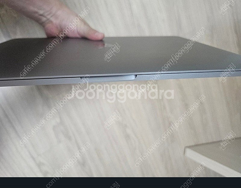 맥북프로 15인치 2018 i7 16GB 512--0