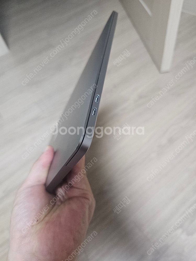맥북프로 15인치 2018 i7 16GB 512--2