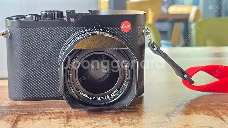 라이카 Q 블랙 + 128gb 팝니다--5