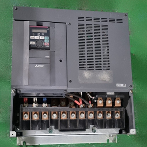 미쓰비시 Mitsubsishi FR-F840-01800-2-60 75KW 100마력 인버터 (미사용)