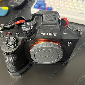 소니 a7r5 바디 sony A7R5 판매합니다. 360만원