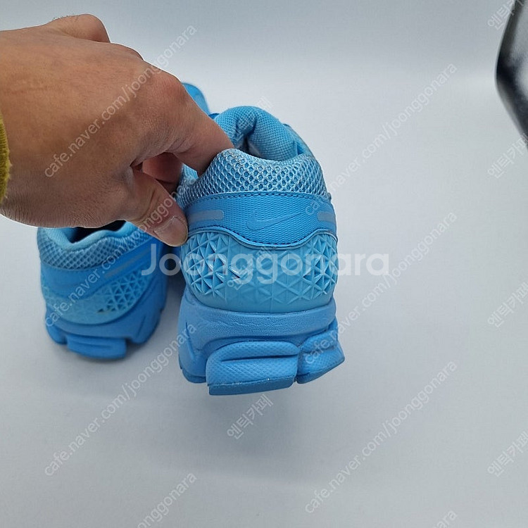 나이키 줌 보메로5 레이크사이드 남성 250mm--7