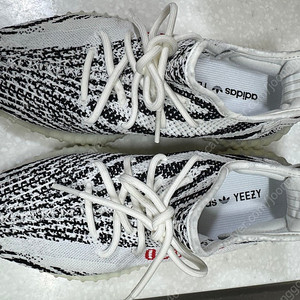 아디다스 이지부스트 350 지브라 260사이즈
