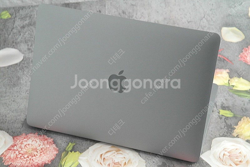 애플 맥북프로 터치바 A2289/I5-8257u 팝니다...--8