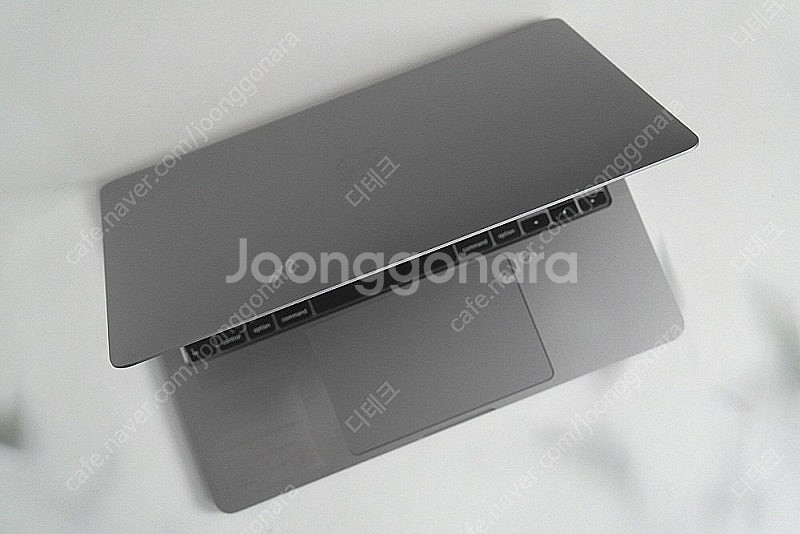 애플 맥북프로 터치바 A2289/I5-8257u 팝니다...--3
