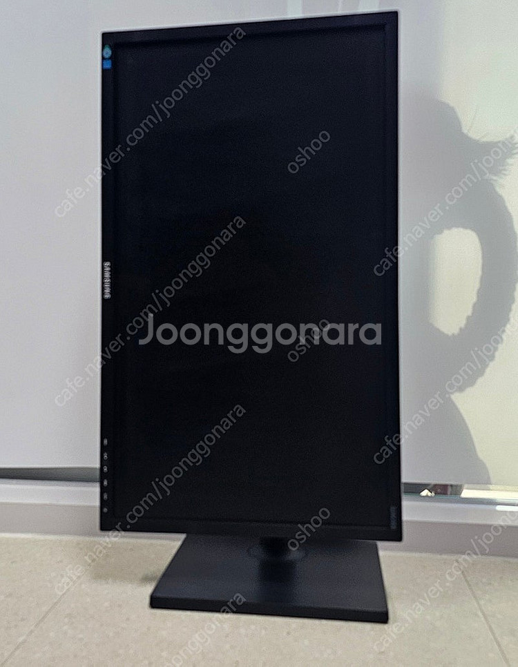 피벗 기능있는 삼성 24인치 모니터 20대 팝니다.--2