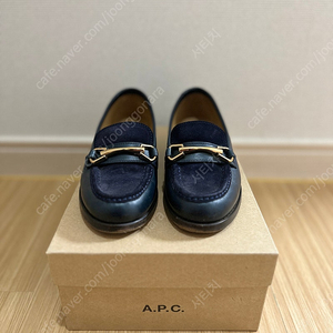 APC 아페쎄 로퍼 230