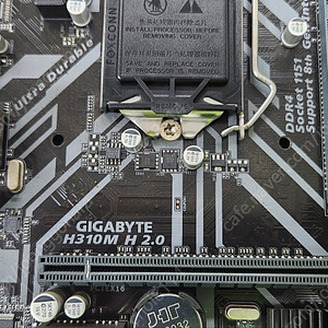 GA-H310M-DS2V 2.0 메인보드 LGA 1151v2 소켓 DDR4 판매합니다.