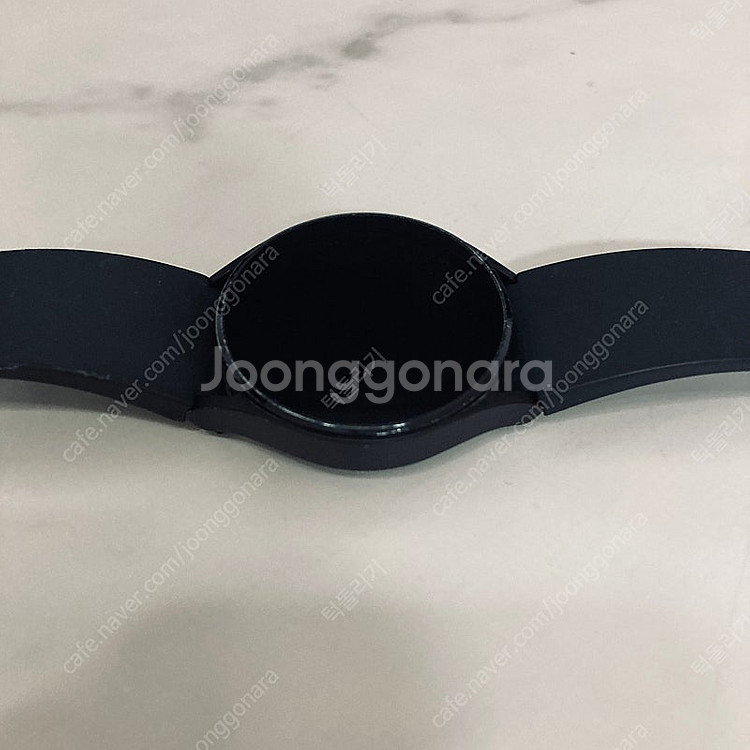 갤럭시 워치4 블랙 40mm 케이블포함 6만원 판매합니...--2