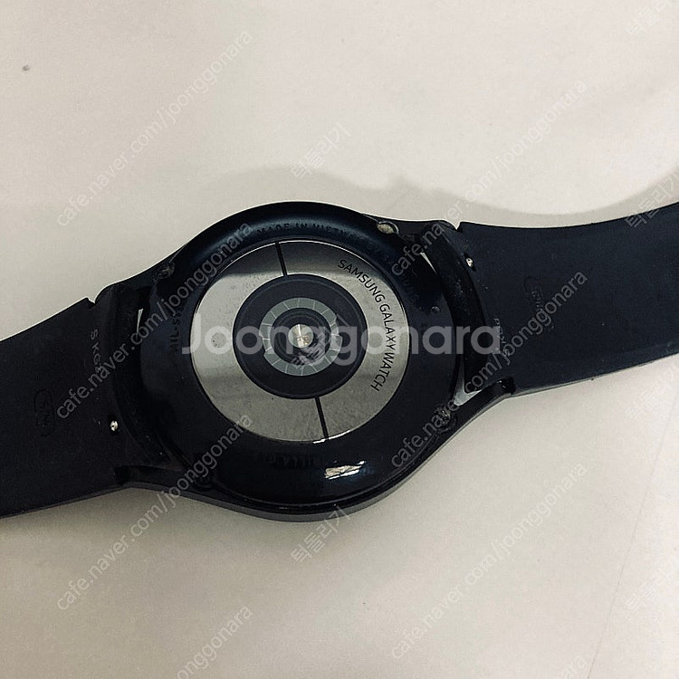 갤럭시 워치4 블랙 40mm 케이블포함 6만원 판매합니...--4