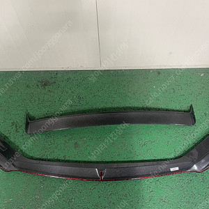 제네시스 g70 페리/페페리 에이드로 카본 바디킷 프론트 및 글라스윙 팝니다.