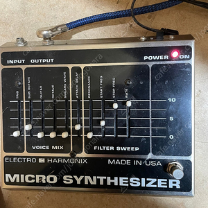 electro harmonix micro synthesizer (기타 페달) 판매합니다.