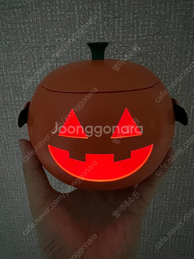2019 스타벅스 할로윈 램프 무드등 팝니다 (호박 펌...--2