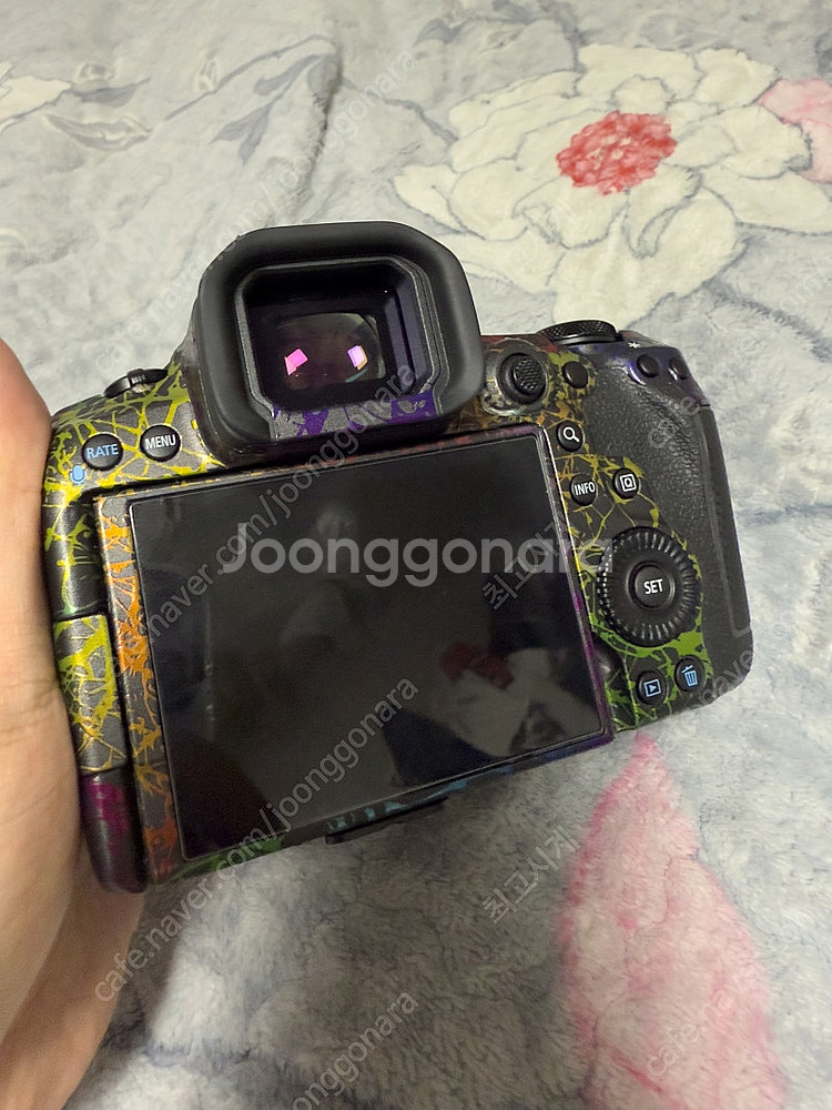 R5 mark 2 + 추가배터리 팝니다 컷 수 추가..--3