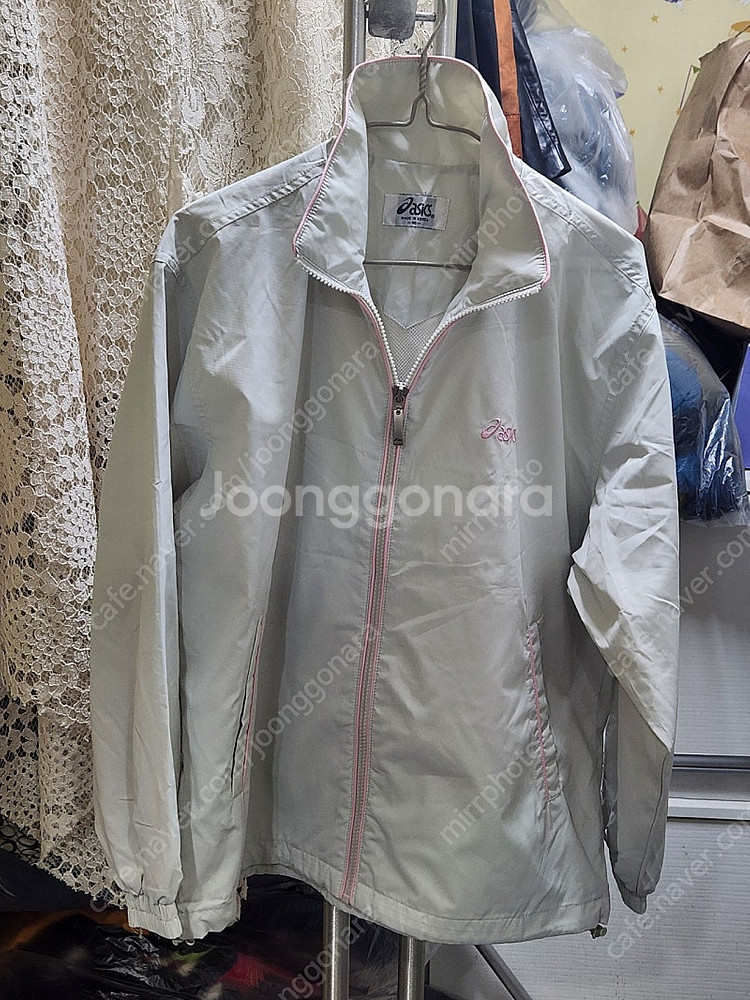 아식스 여성 트레이닝 세트(S/S 방풍, 사이즈 90)--0