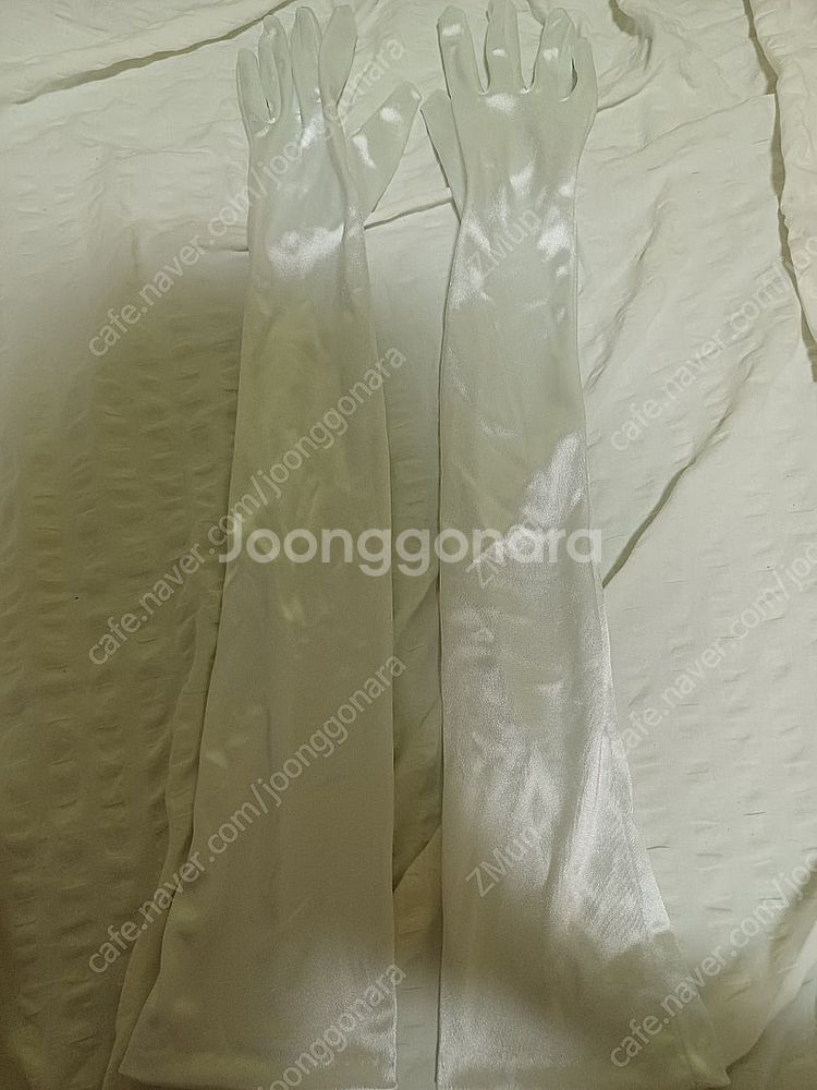 여성용 드레스 코스프레 흰색 새틴장갑 판매합니다.--0