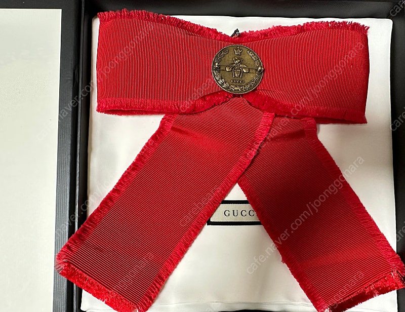 구찌 리본 브로치--1