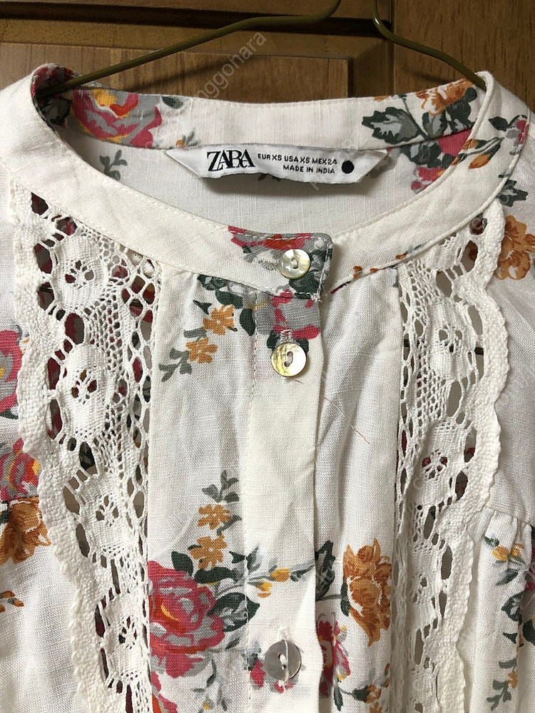 자라 꽃무늬 레이스 블라우스 xs 이미지