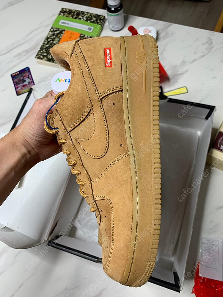 나이키x슈프림 된장포스 285사이즈 이미지