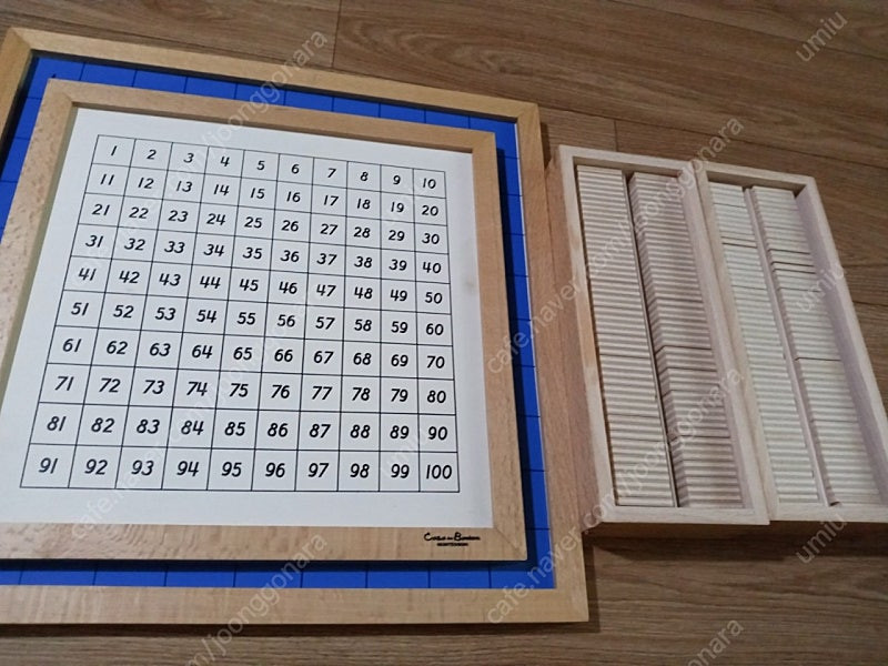 아가월드 몬테소리 니엔후이스(일항식, 이항식, 삼항식, 갈색계단과 프리즘, 수세기막대, 백판과 피타고라스판) 이미지