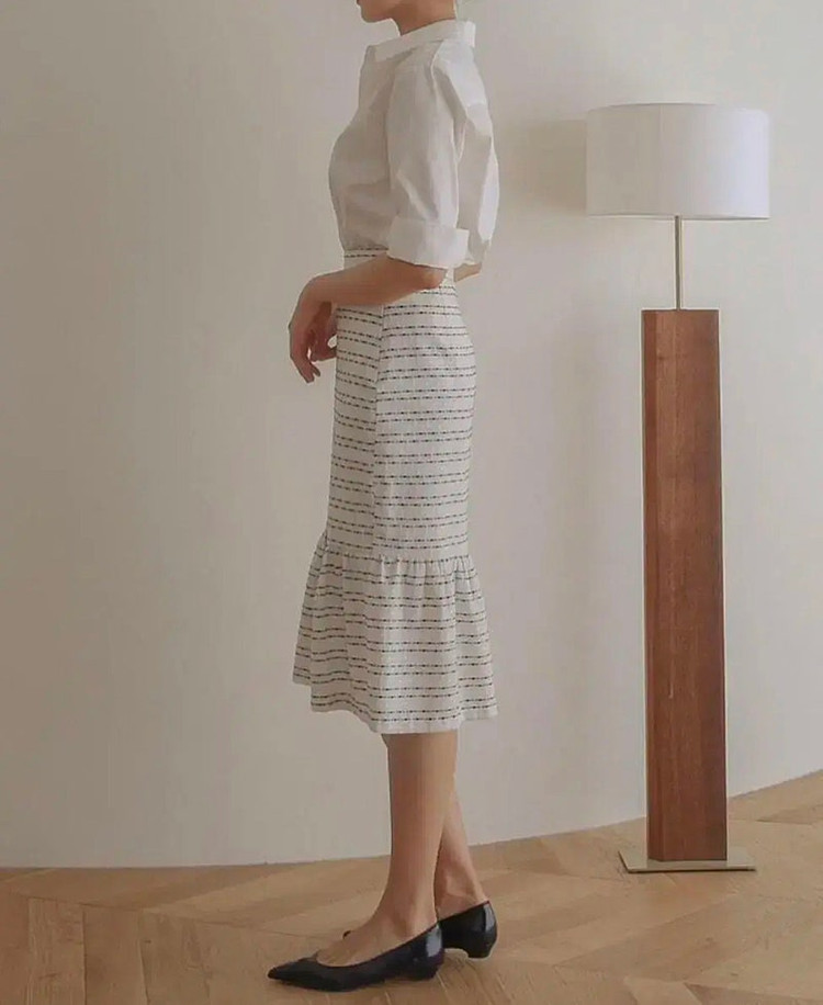 [가격내림] 더실루엣 시에 도트 트위드 페플럼 스커트 XS 새상품 판매합니다.!!!!--3