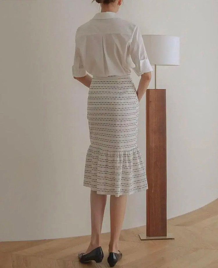 [가격내림] 더실루엣 시에 도트 트위드 페플럼 스커트 XS 새상품 판매합니다.!!!!--4