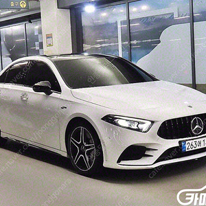 [벤츠]A클래스 W177 AMG A35 4MATIC 세단 | 2023 | 4,977km년식 | 흰색 | 수원 | 4,250만원