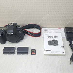 캐논 EOS 80D 바디(렌즈제외)-직거래